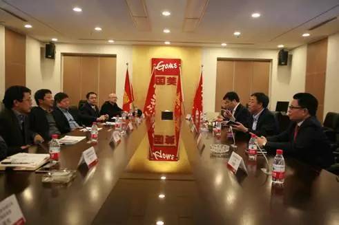 杜鵑擔任重大決策委員會(huì )主席，負責重大事項決策